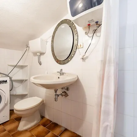 Mansarda Delle Rose Hébergement de vacances Solanas (Cagliari)
